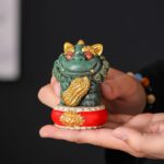 Creative Chinese style lion ornaments with gold and good persimmons, a pair of gift boxes