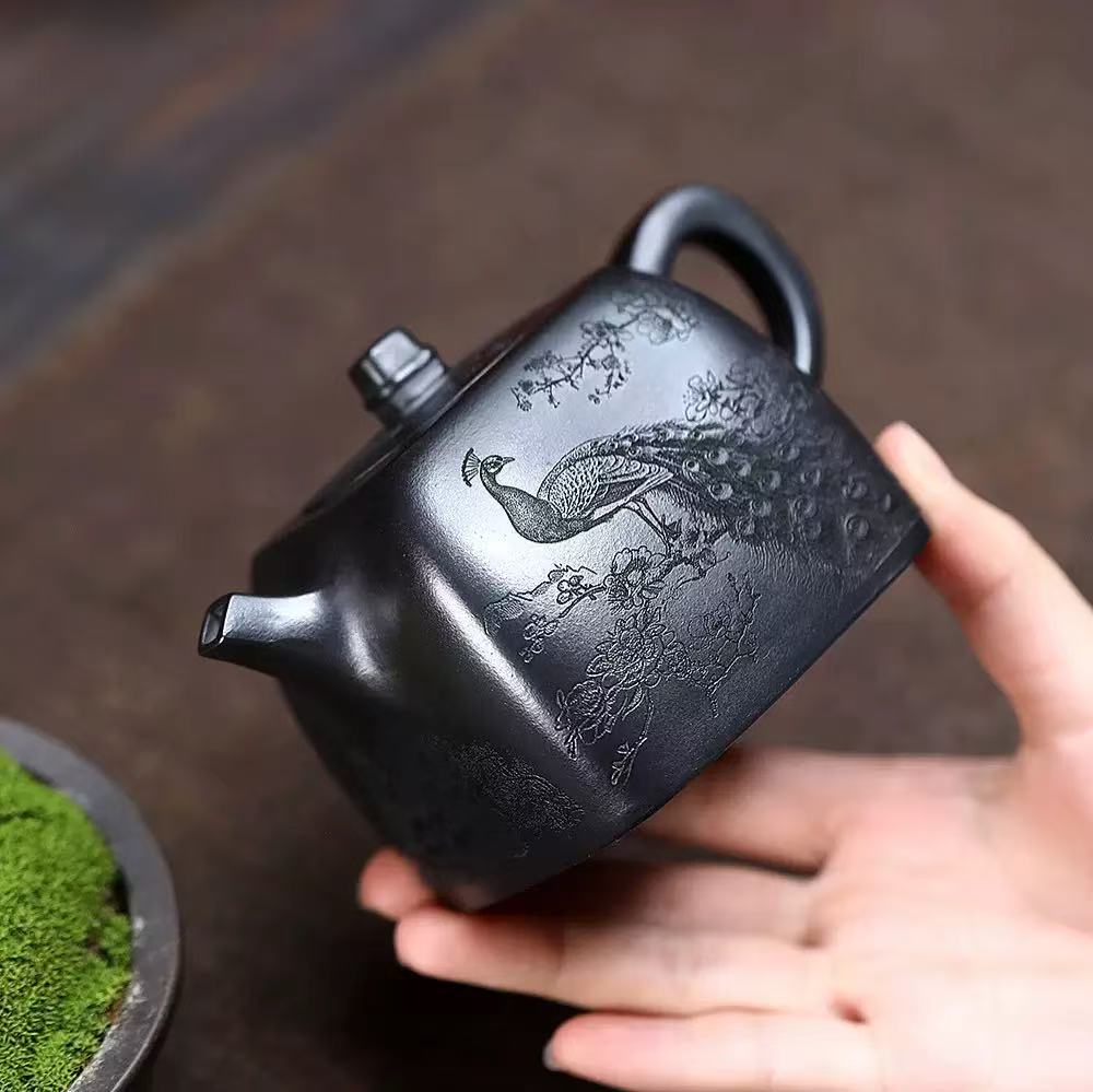 Yixing Black Clay Square Teapot – Hand-Carved Peacock Design (Han Duo Style)