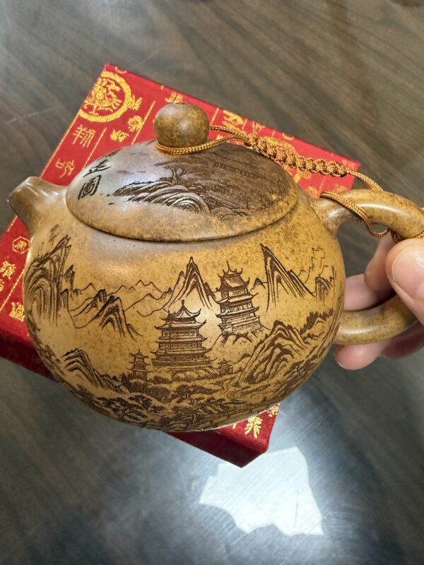 Yixing Purple Clay Teapot – Handcrafted Landscape Design